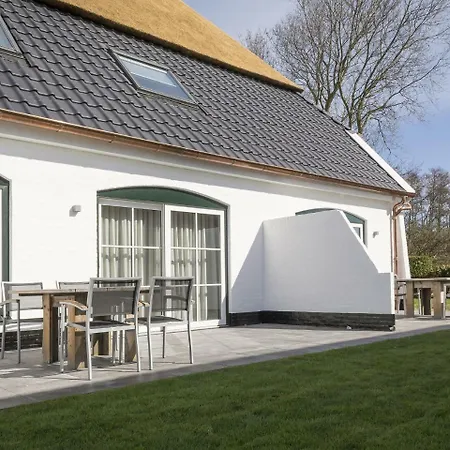 Spacious In With Private Terrace *