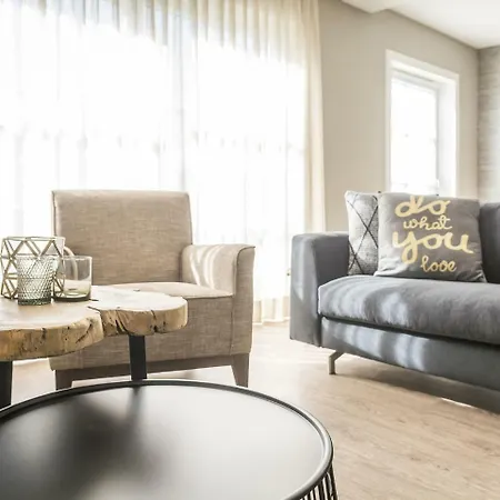 Spacious In With Private Terrace دي كوكْسدوربْ